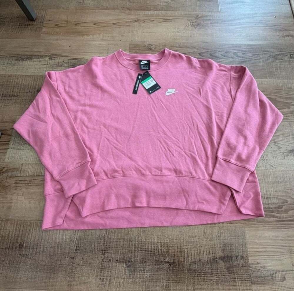 Nike Women's Oversized Crew Fleece Sweatshirt Pink